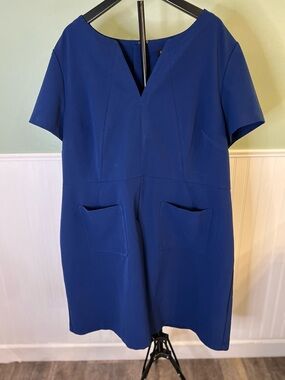 Eloquii Cobalt V‑Neck Short Sleeve Shift Dress with Front Pockets size 20